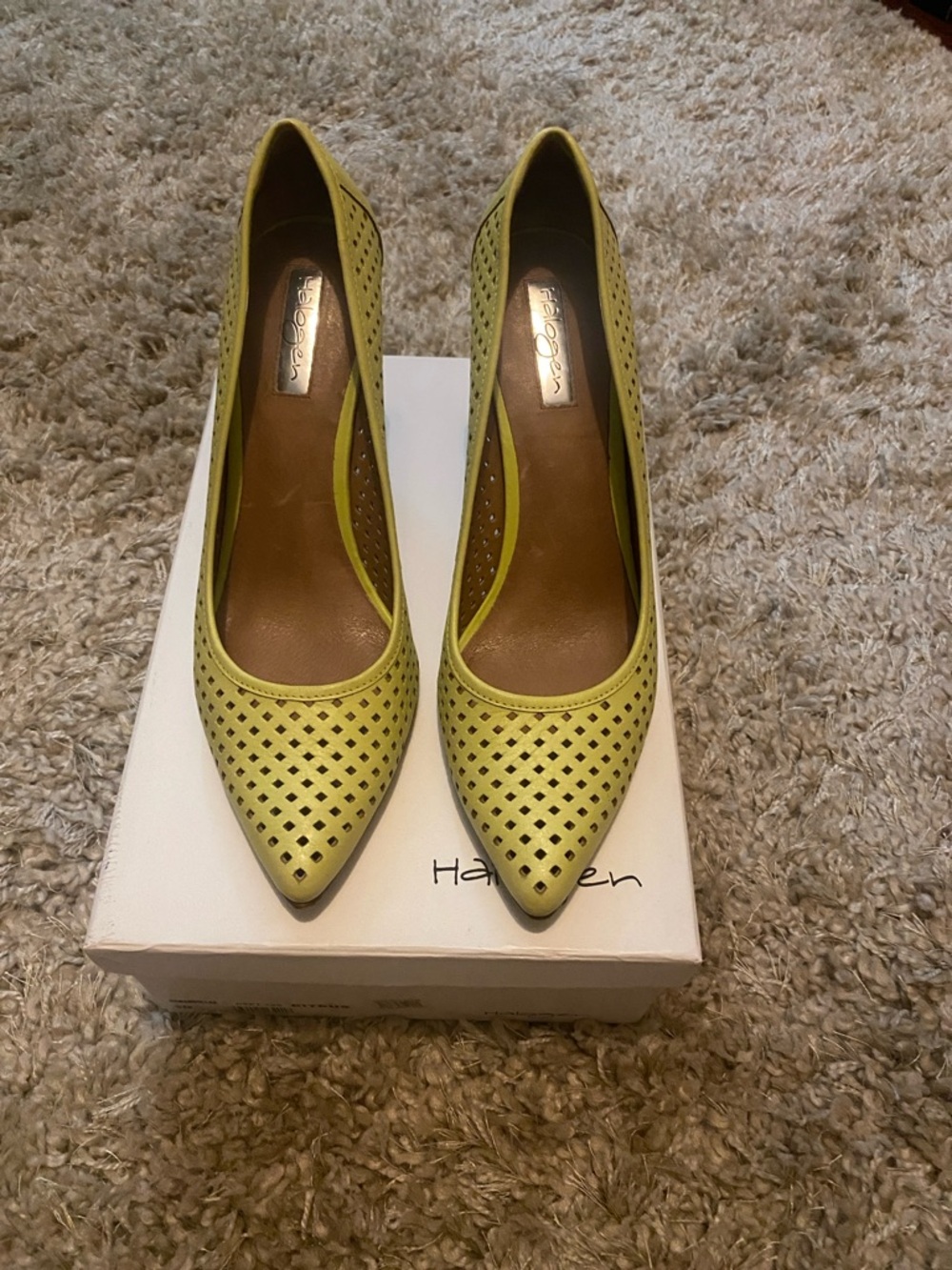 Halogen Pointed-Toe Pumps in Citrus